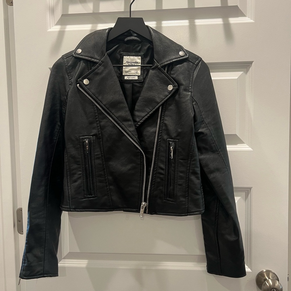 ABERCROMBIE & FITCH VEGAN LEATHER JACKET